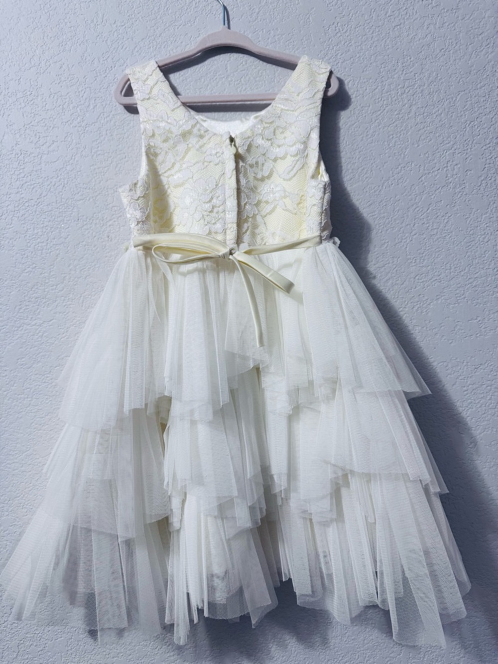 American Princess Girl’s Lace and Tiered Tulle Party Dress. Size 6. - Picture 10 of 13
